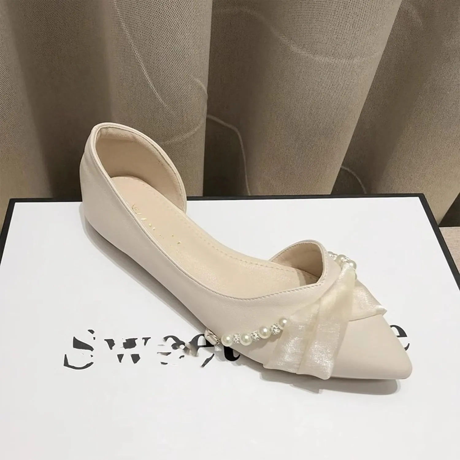 Women's Pointed Toe Ballet Flats with Pearl Chain Comfortable Soft-Soled Flat Mary Shoes Casual Dress Flats